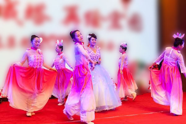 L:\企劃內容整理\曠遠歷年照片(附稿件)對內照片(活動、培訓、事件)\2019年9��?��?9日半年度\20170125095699939993-.jpg L:\企劃內容整理\曠遠歷年照片(附稿件)對內照片(活動、培訓、事件)\2019年9��?��?9日半年度\20170125095699939993-.jpg